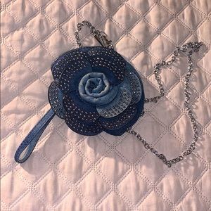 Denim flower purse 💙